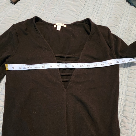 Express One Eleven Maroon V-Neck Long Sleeve Bodysuit Size Medium - Picture 3 of 4